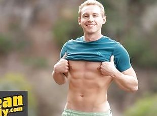 SEAN CODY - Grayson Starts His Teasing Video Showing Off His Mascul...