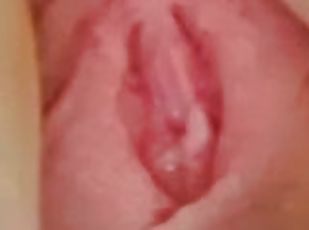 dyakol-masturbation, pekpek-puke-pussy, baguhan, dalagita, mag-syota, solo, birhen