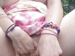 poilue, masturbation, mamelons, orgasme, en-plein-air, pisser, chatte-pussy, giclée, amateur, babes