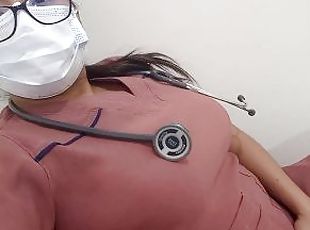 Mature surgery doctor makes homemade porn at her work clinic, real ...