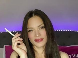 Teaser Smoking Blow Job