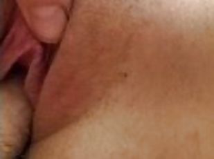 clitoris, masturbare-masturbation, orgasm, amatori, jucarie, sperma, micuta, dominare, tate-mici