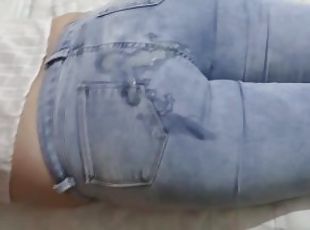 Stepmother puts on her jeans so I can cum on her ass after masturba...