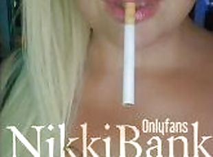 velike-sise, amaterski, lutke, kućni-uredak, bbw, plavuše, britanci, sise, fetiš, pušenje-smoking