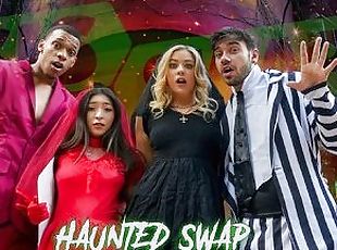 The Haunted House of Swap by SisSwap Featuring River Lynn & Amber S...