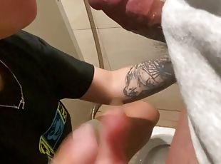 Sg Boy gives blowjob in the toilet