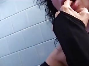 baignade, poilue, milf, hardcore, jeune-18, résille, bout-a-bout, douche, brunette, cougar