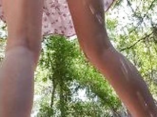 pisser, public, chatte-pussy, amateur, babes, jupe-en-l’air, culotte, solo, humide